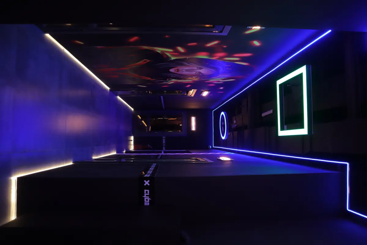 avenue sever cyber x холл